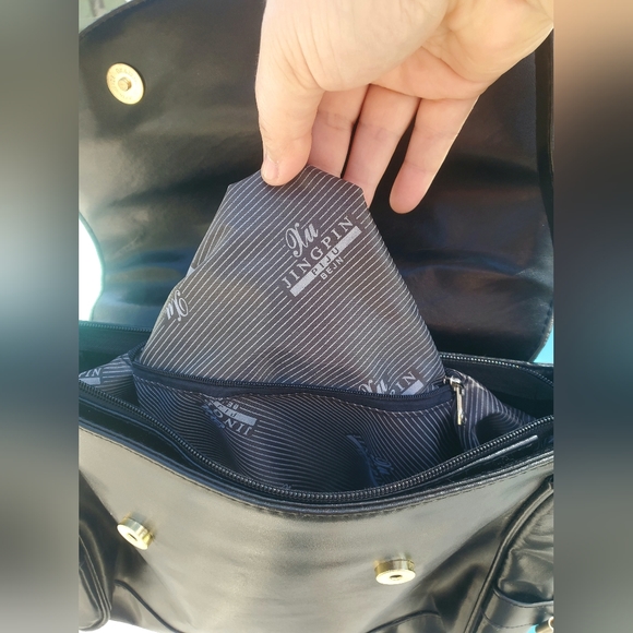 Xu Jing Pin Piju Bejn Unique Crossbody Messenger Bag with Adjustable Strap - Picture 6 of 8